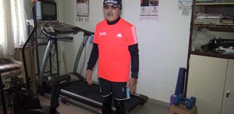 Atletizm tutkunu yaşlı adam maraton özlemini 'sanal koşu' ile gideriyor