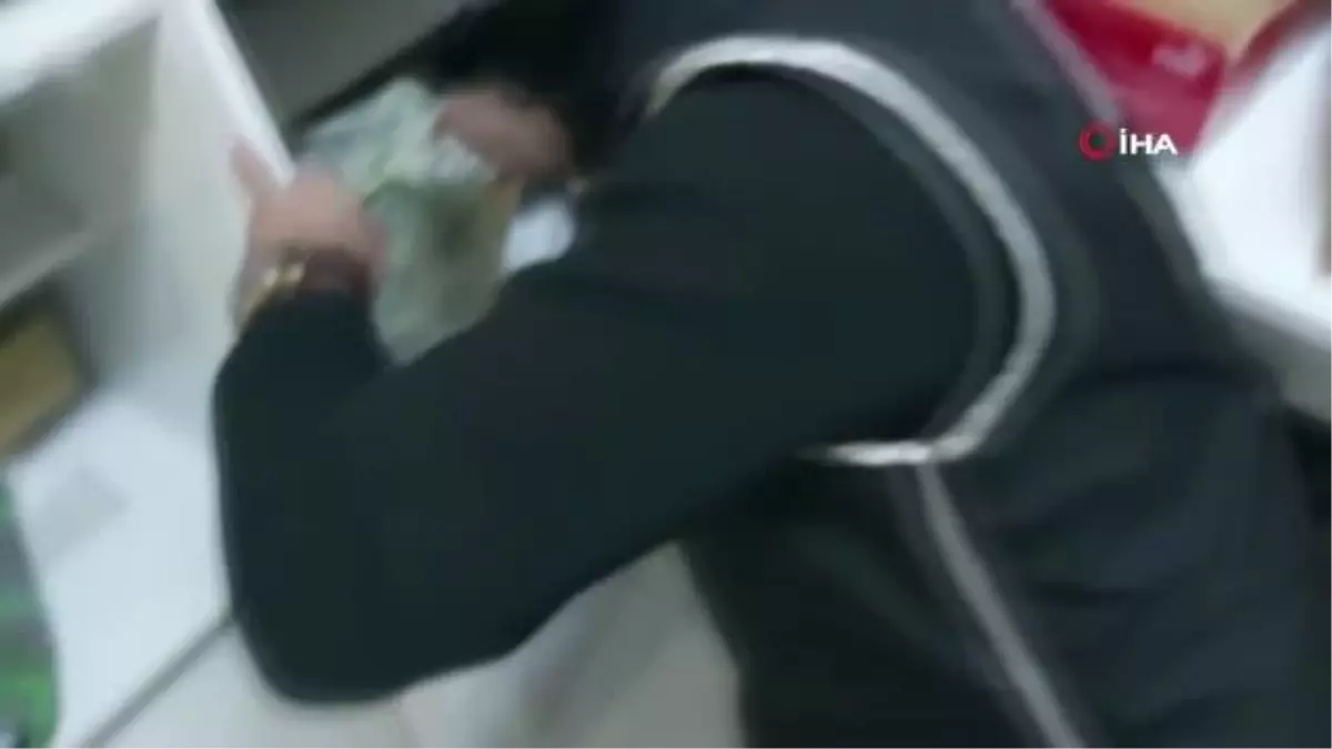 Son dakika! Polis piyasa değeri 1 milyon 462 lira değerinde kaçak telefon ele geçirdi