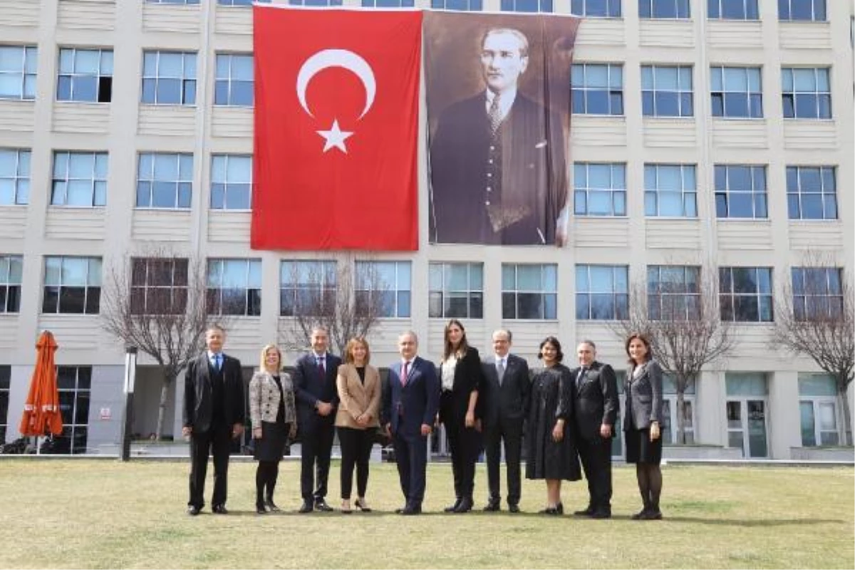 Türk Eğitim Derneği 93\'üncü yaşını kutluyor