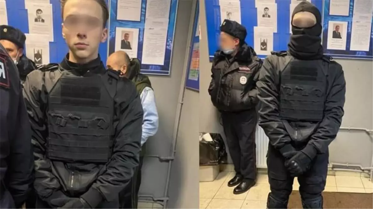 16 yaşındaki bir genç, polis kılığına girerek Navalny protestolarında görev yapan polislerin arasına sızdı