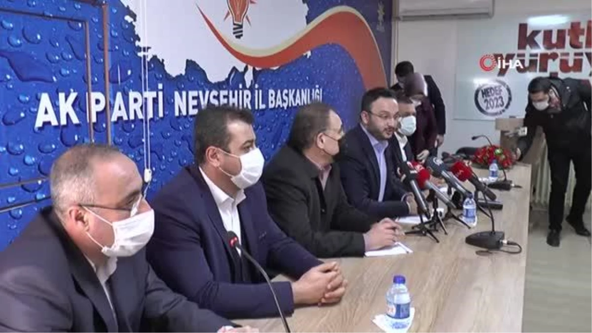 AK Parti; "Nevşehir Belediye Başkanı Arı, sağlık sorunları nedeniyle istifa etmiştir"