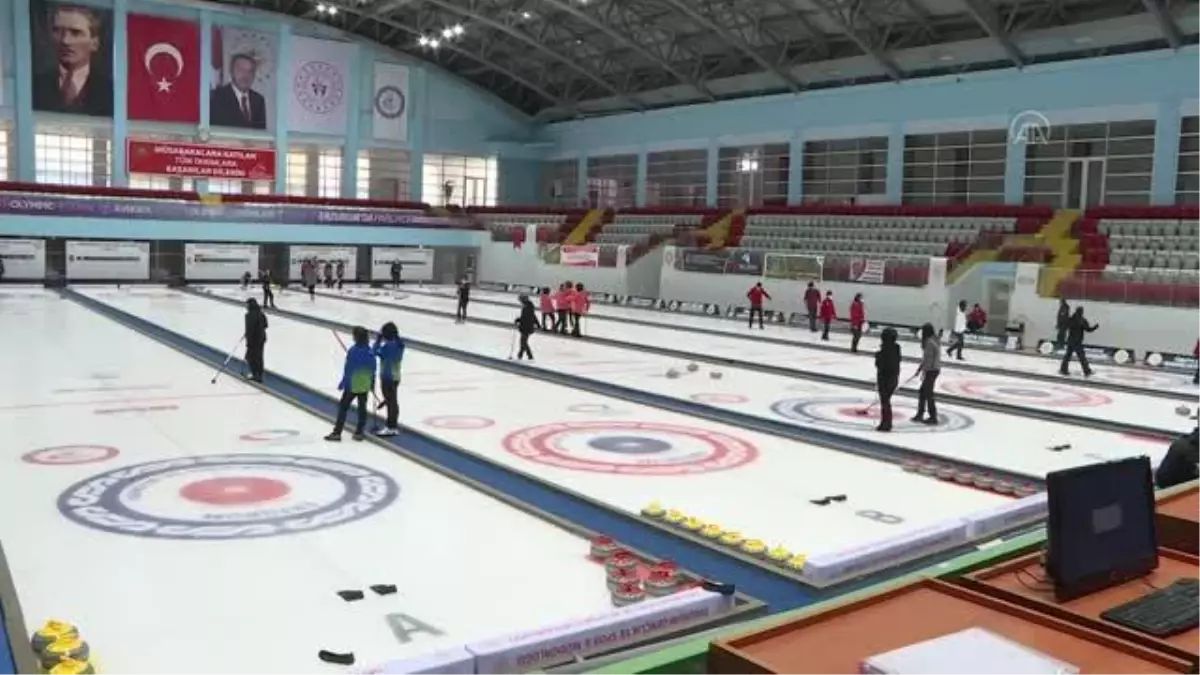 Curlingciler Kovid-19\'a rağmen ligleri sorunsuz yapabilmenin gururunu yaşıyor