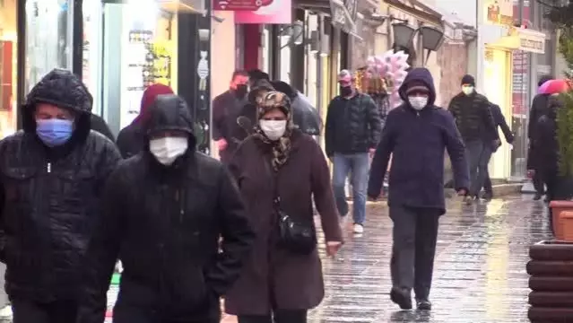 EDİRNE / KIRKLARELİ - Trakya'da sağanak etkili oluyor