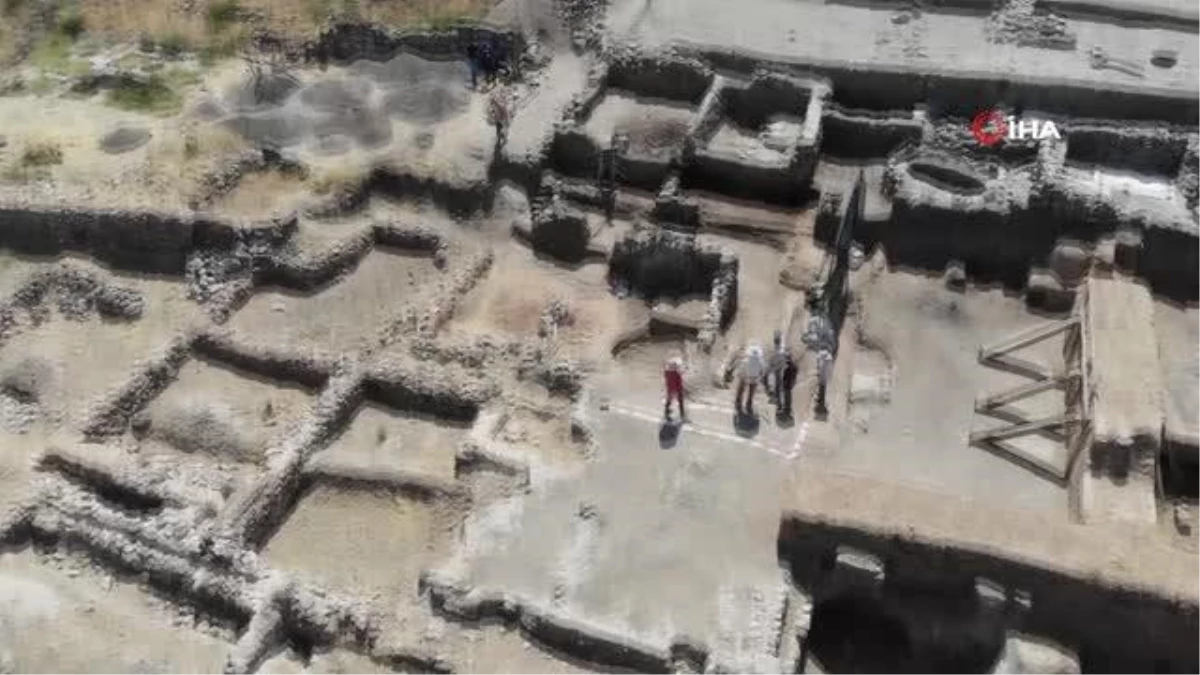 Kültepe\'de Bakır-Taş (Kalkolitik) Devri\'ne ait kalıntılara ulaşıldı