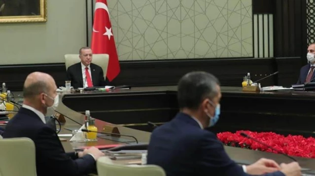 Türkiye'nin dört gözle beklediği Kabine toplantısı başladı! Kısıtlamalar dahil masada 5 konu var