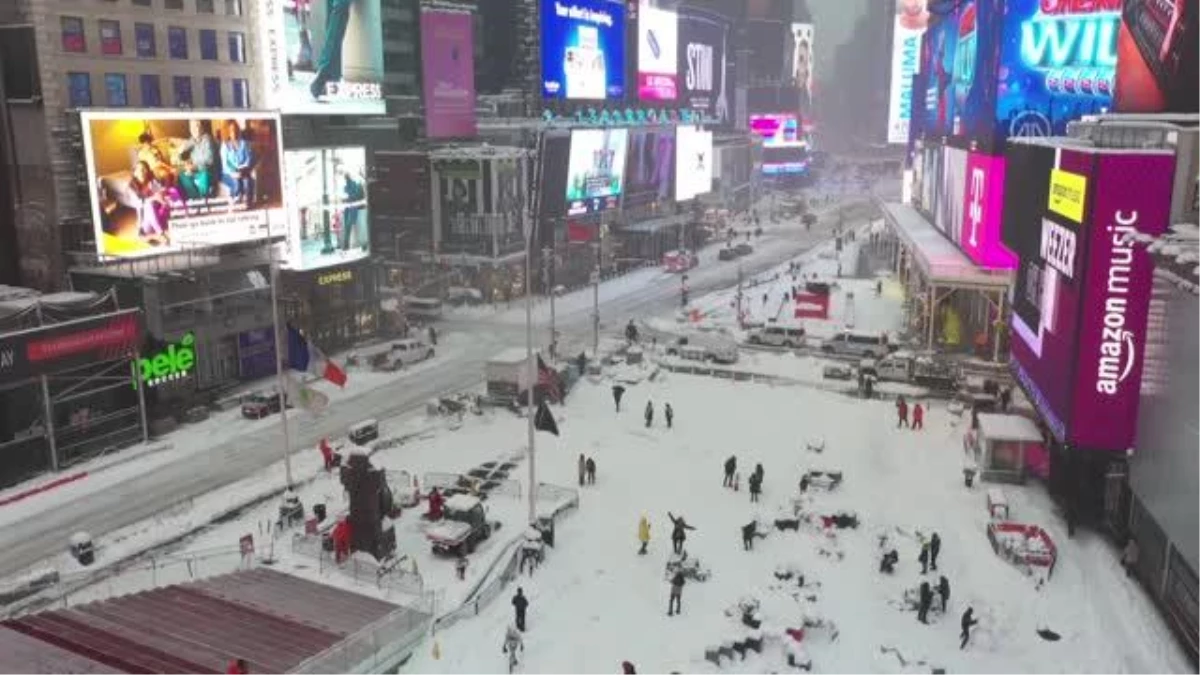 ABD\'nin doğusunda kar fırtınası etkisini sürdürüyor