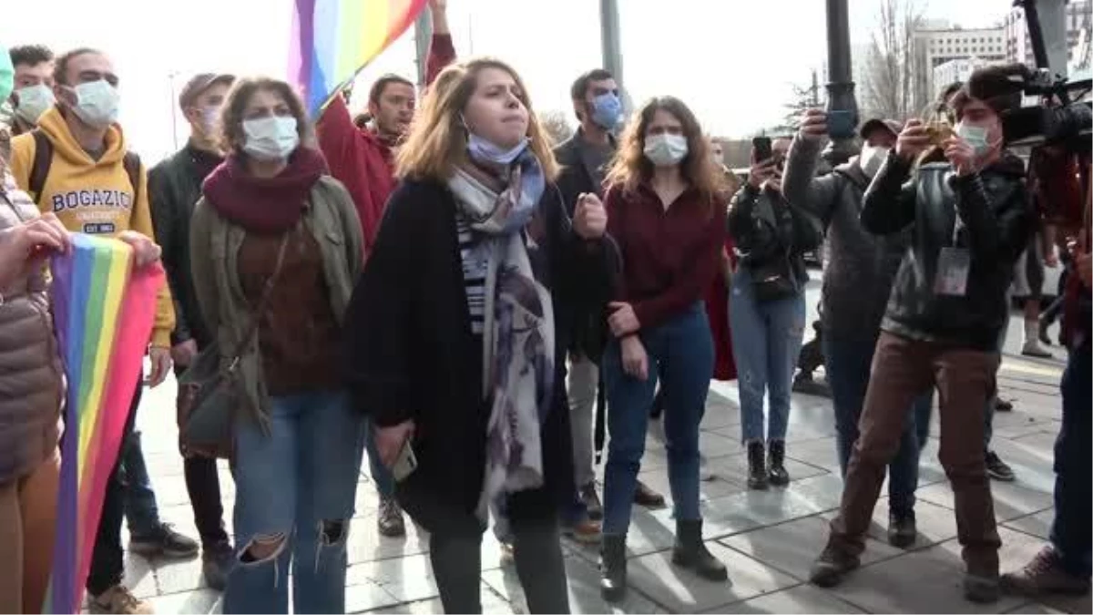 Boğaziçi Üniversitesindeki olaylara destek için düzenlenen izinsiz gösteride 69 kişi gözaltına alındı