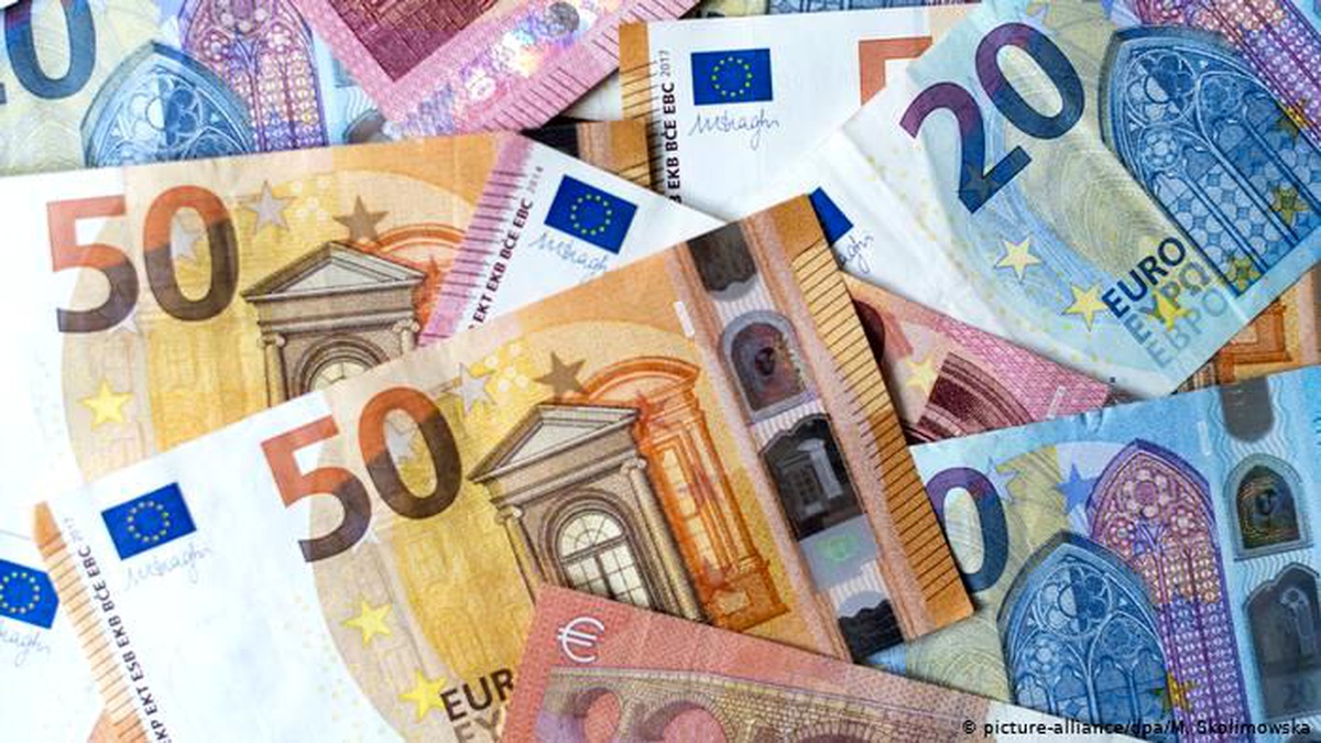 Euro Bölgesi ekonomisinde rekor küçülme