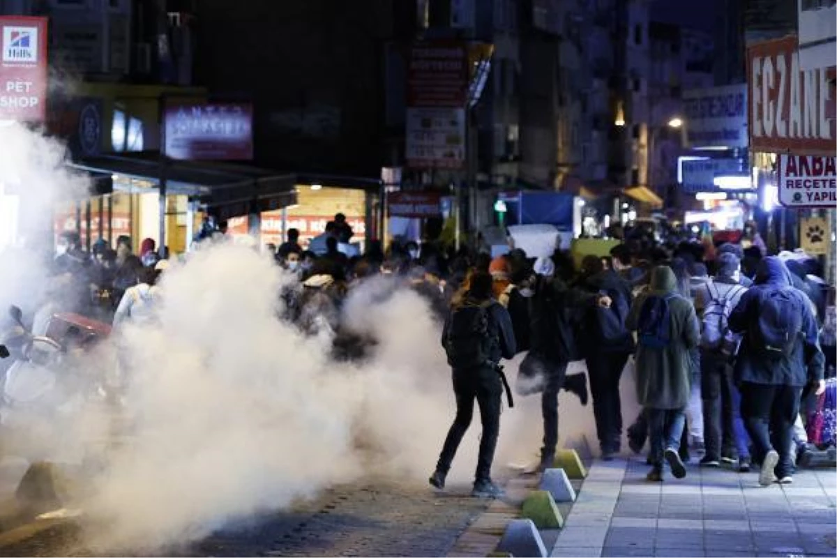Kadıköy ve Sarıyer\'deki Boğaziçi eylemlerinde 104 kişi gözaltına alındı
