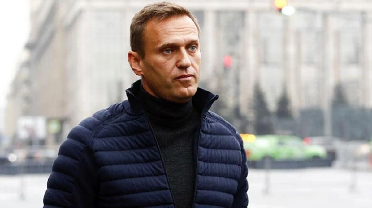 Rus muhalif lider Navalny\'e 3,5 yıl hapis cezası