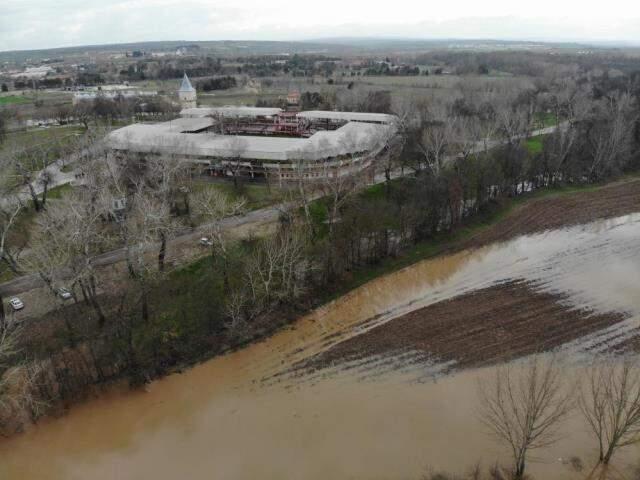 tunca nehri alarm verdi su debisi son 48 saate 5 kat artti son dakika