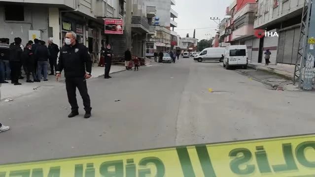 Son dakika haber: Adana'da 2 aile arasında silahlı kavga: 5 yaralı