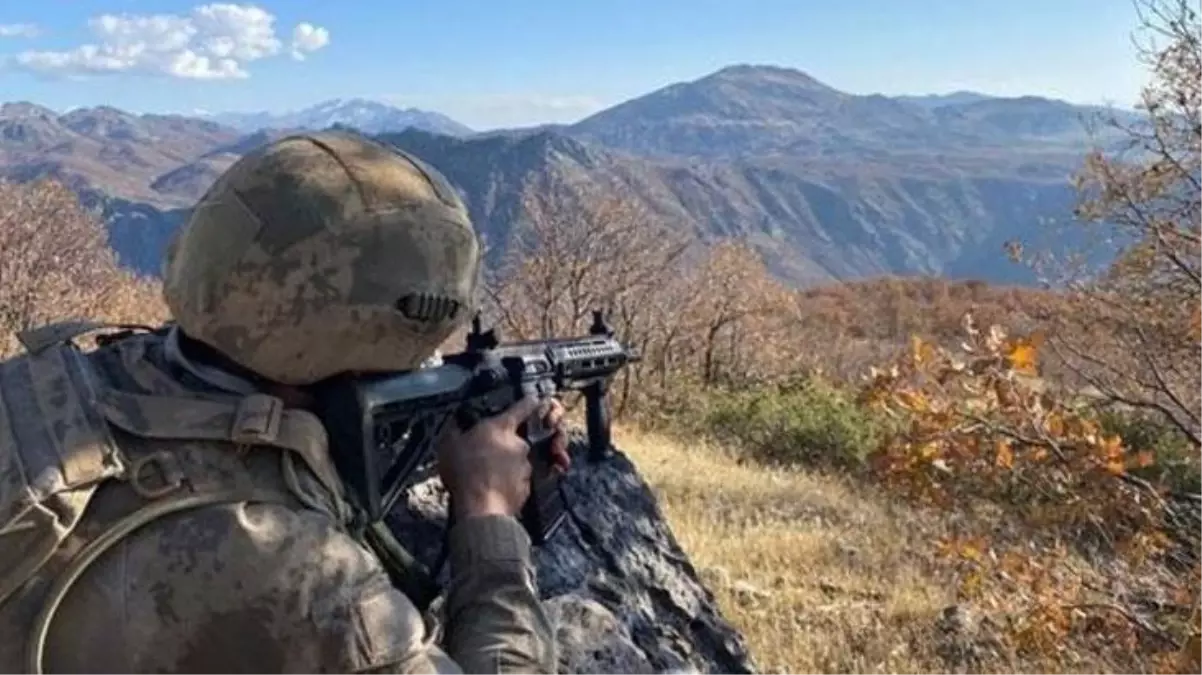 Terör örgütü PKK\'ya bir darbe daha! Kırmızı listede aranan terörist eylem hazırlığındayken öldürüldü