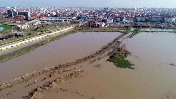 'Turuncu alarm' verilen Ergene Nehri taştı, bölge su altında kaldı