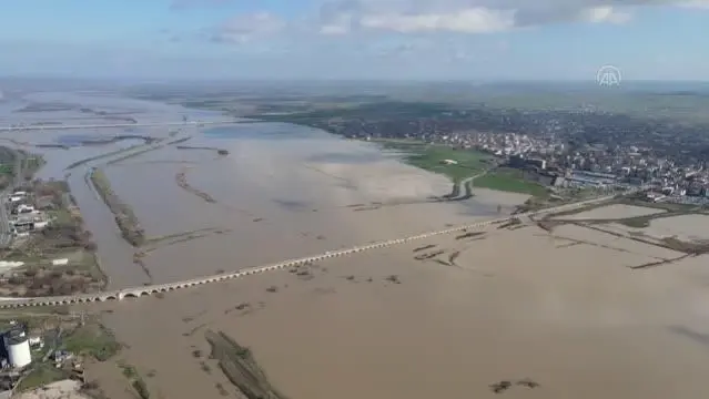 Son dakika haberleri: (DRONE) Ergene Nehri'ndeki taşkın riski kırmızı alarm seviyesine yükseldi