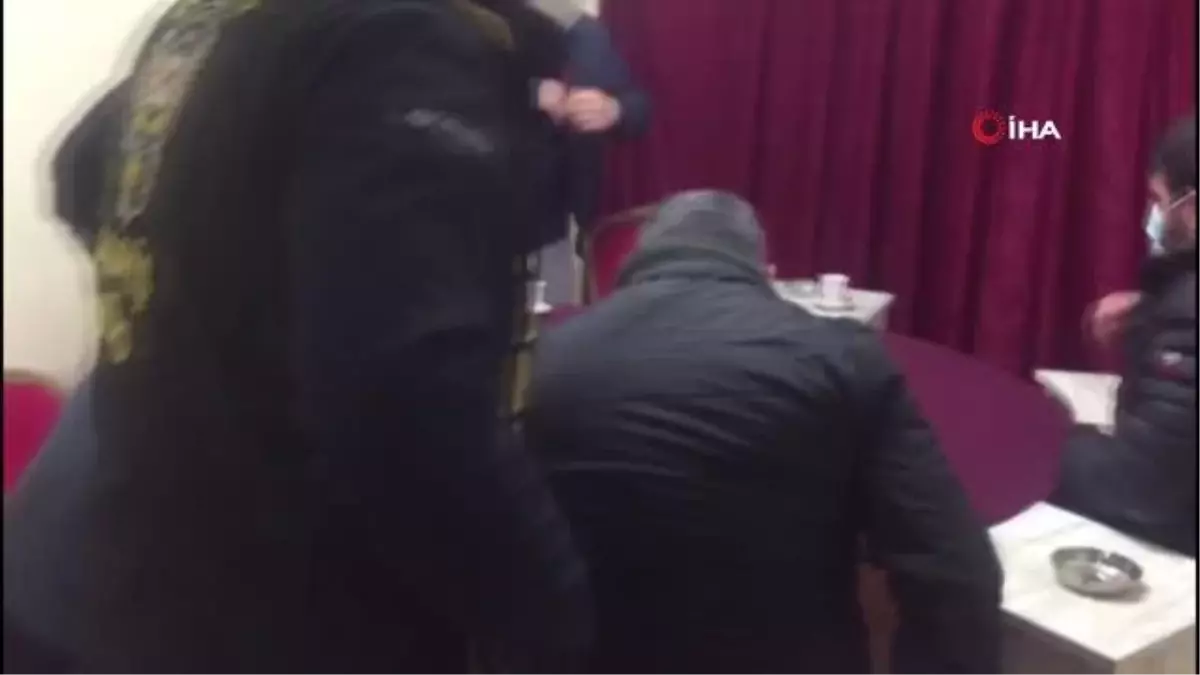 Esenyurt'ta 'sanal tombalacı' baskını