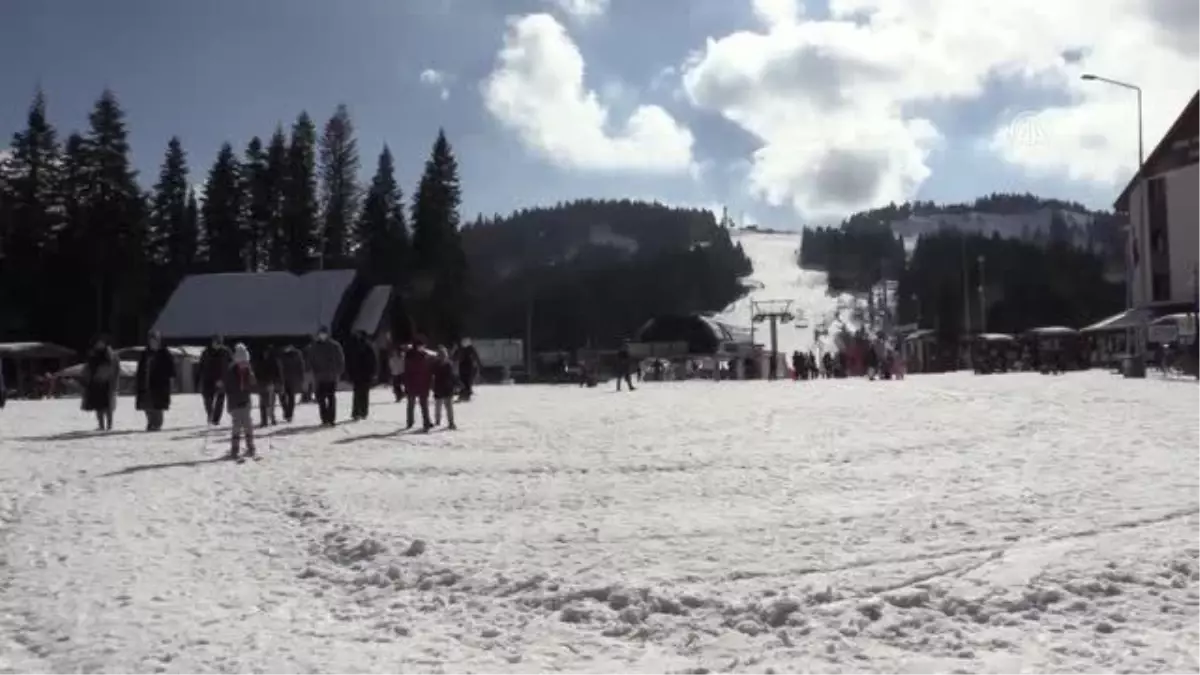 KASTAMONU - Ilgaz Dağı\'nda yarıyıl tatilinde yoğunluk yaşanıyor