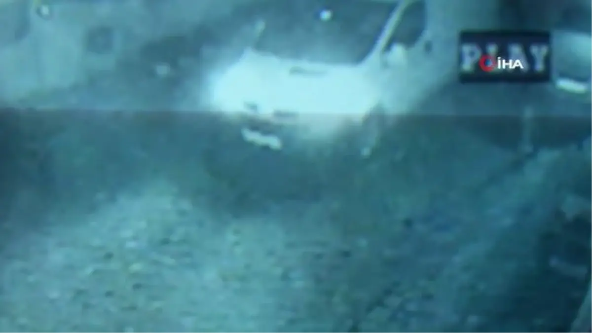 Gece aracı kurşunlanan kadın: "Bu bir işaret. Bizi mi öldürecekler"