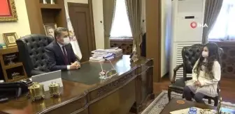 Minik çevreci geri dönüşüme dikkat çekti