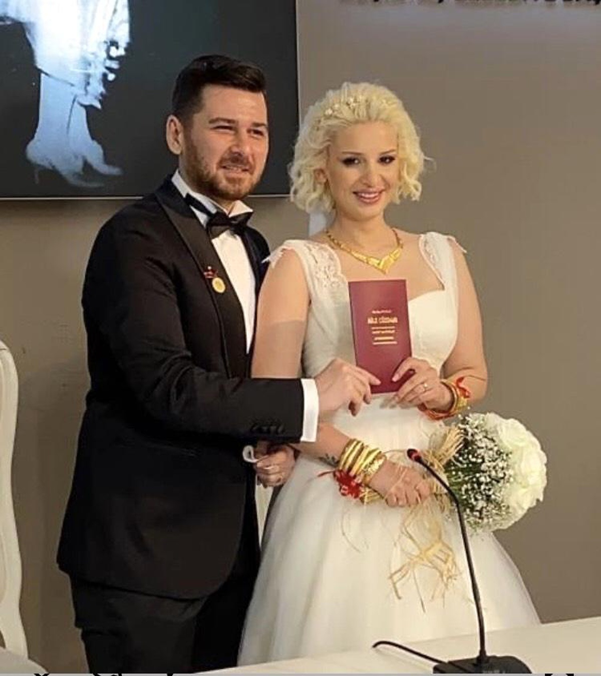 Ünlü şarkıcı Gökçe Kırgız ile Yılmaz Taner evlendi