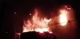 Şili polisi jonglörü sokak ortasında öldürdü, göstericiler belediye binasını ateşe verdi