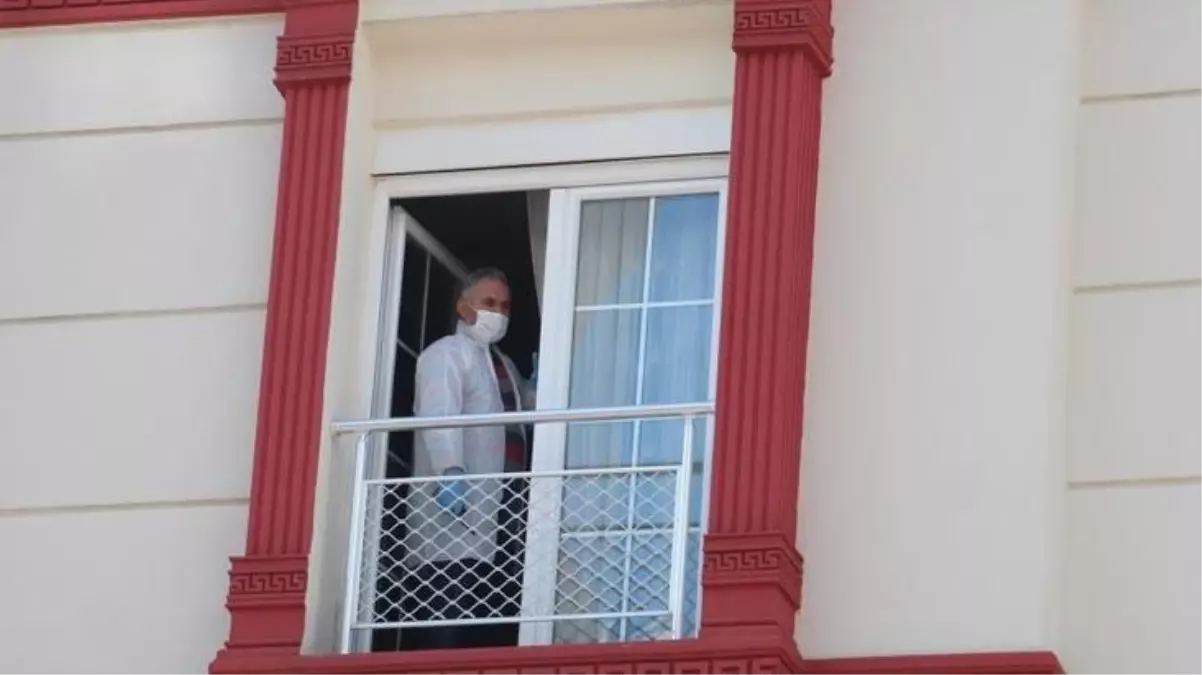 Yüzündeki yaradan dolayı bunalıma giren iki çocuk annesi kadın tabancayla intihar etti