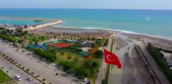 Erdemli'de öğrenciler salgının stresini sporla atıyor