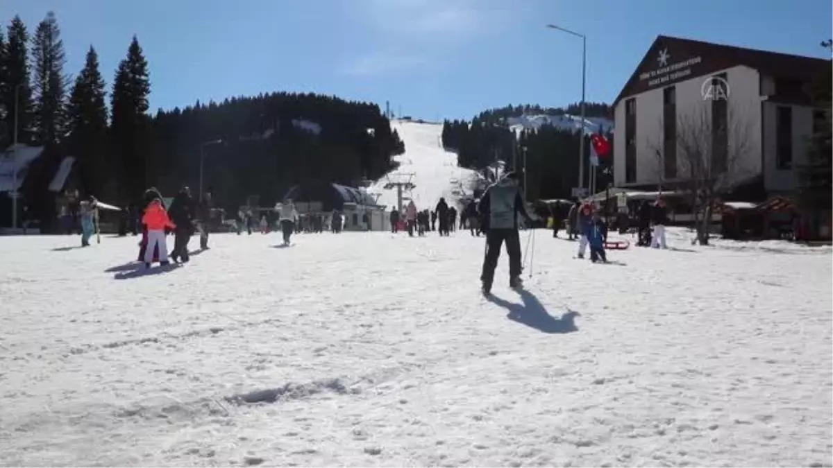 KASTAMONU - Ilgaz Dağı\'nda yarıyıl tatili ve hafta sonu yoğunluğu