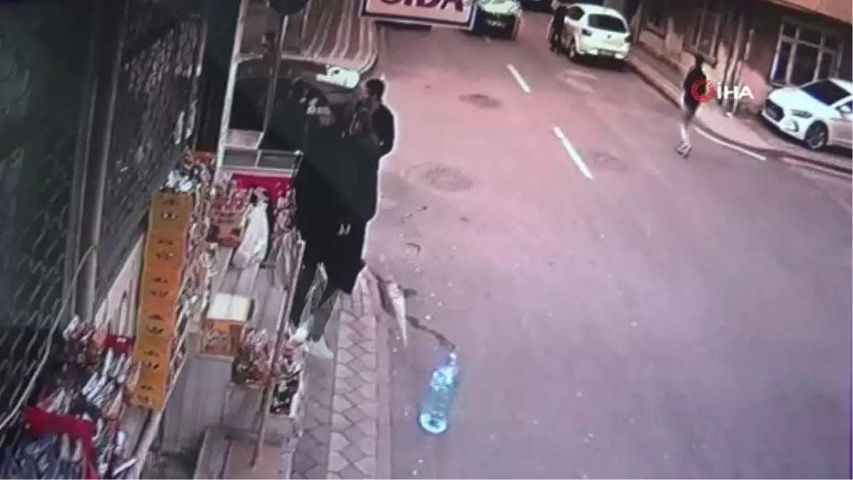 Sultangazi\'de yol verme kavgasında 17 yaşında bir genç vuruldu