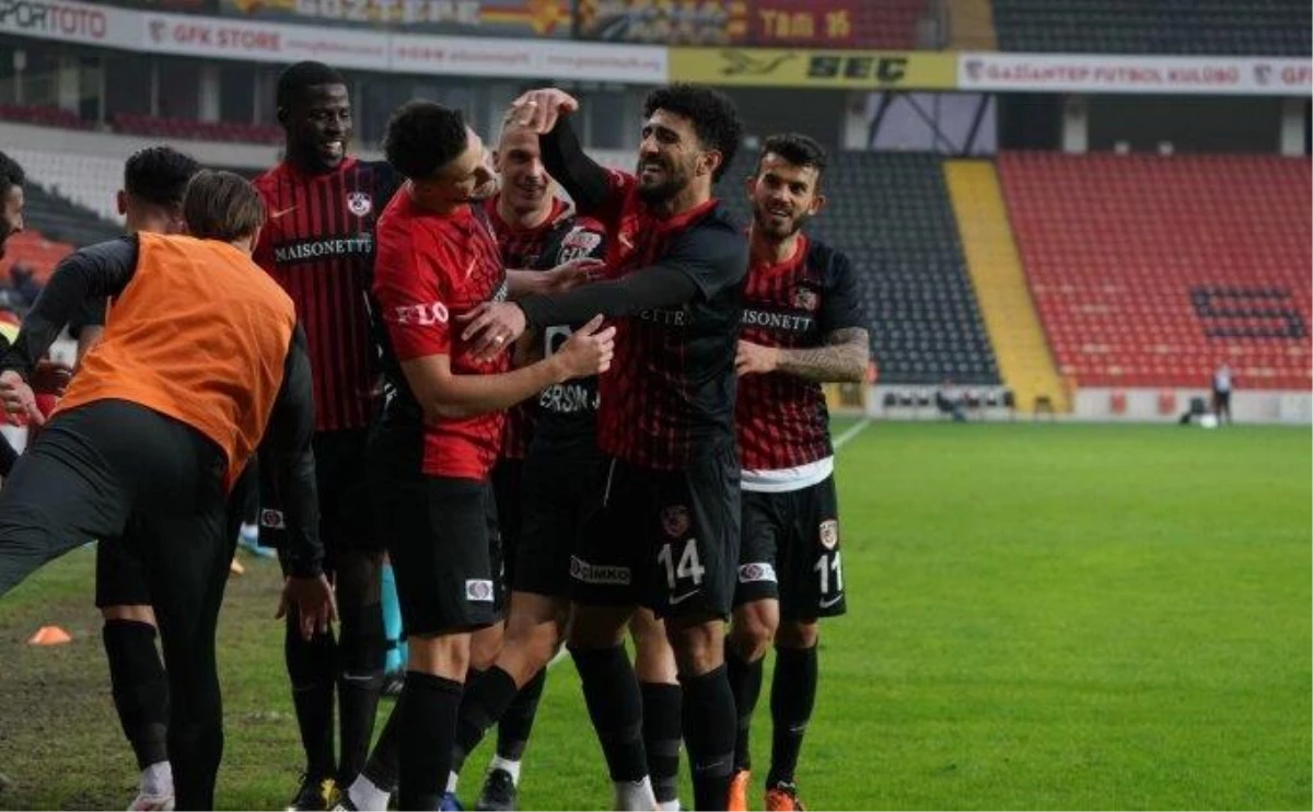 Gaziantep FK, evinde Göztepe\'yi 2-0 mağlup etti