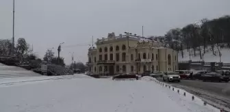 Kırımlı tutukluları anmak için alt geçit 'hapishane koridoruna' çevrildi