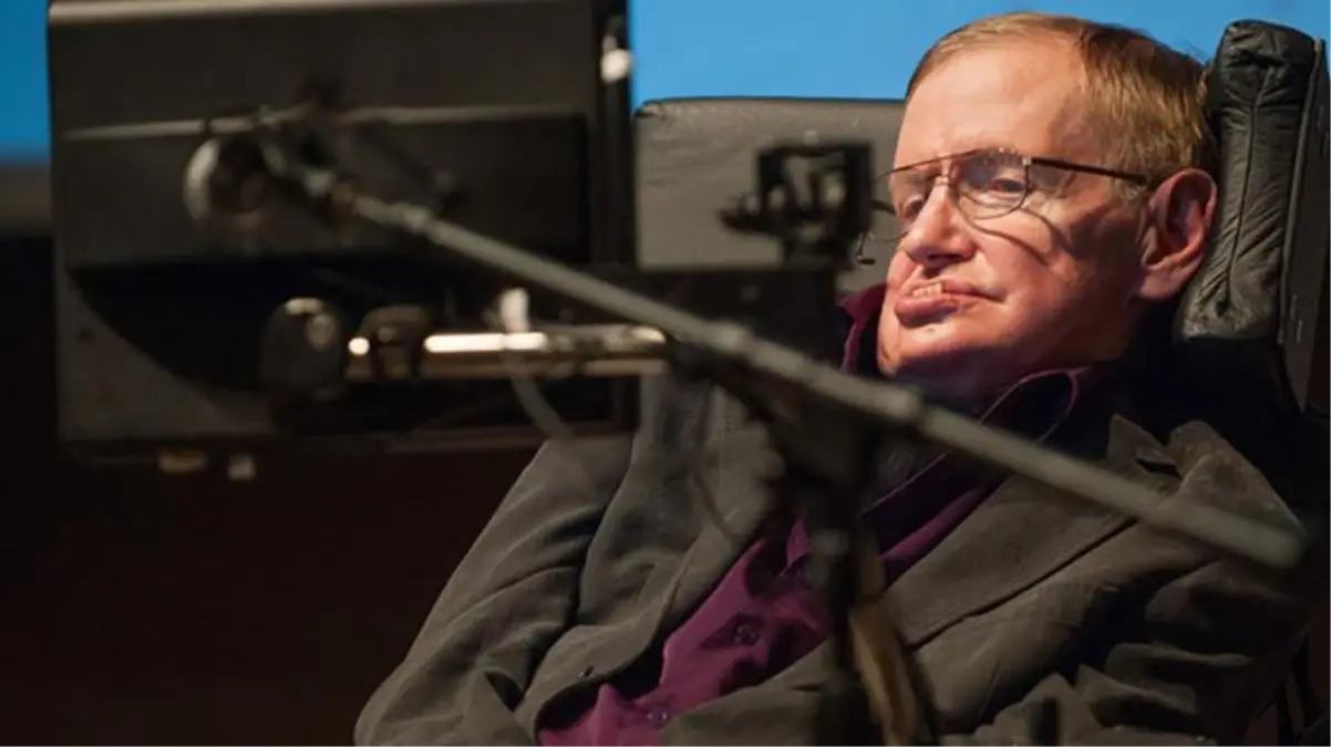 Stephen Hawking\'in çalışma arkadaşı Profesör Avi Loeb: Uzaylılar 2017 yılının Ekim ayında dünyaya iniş yaptı