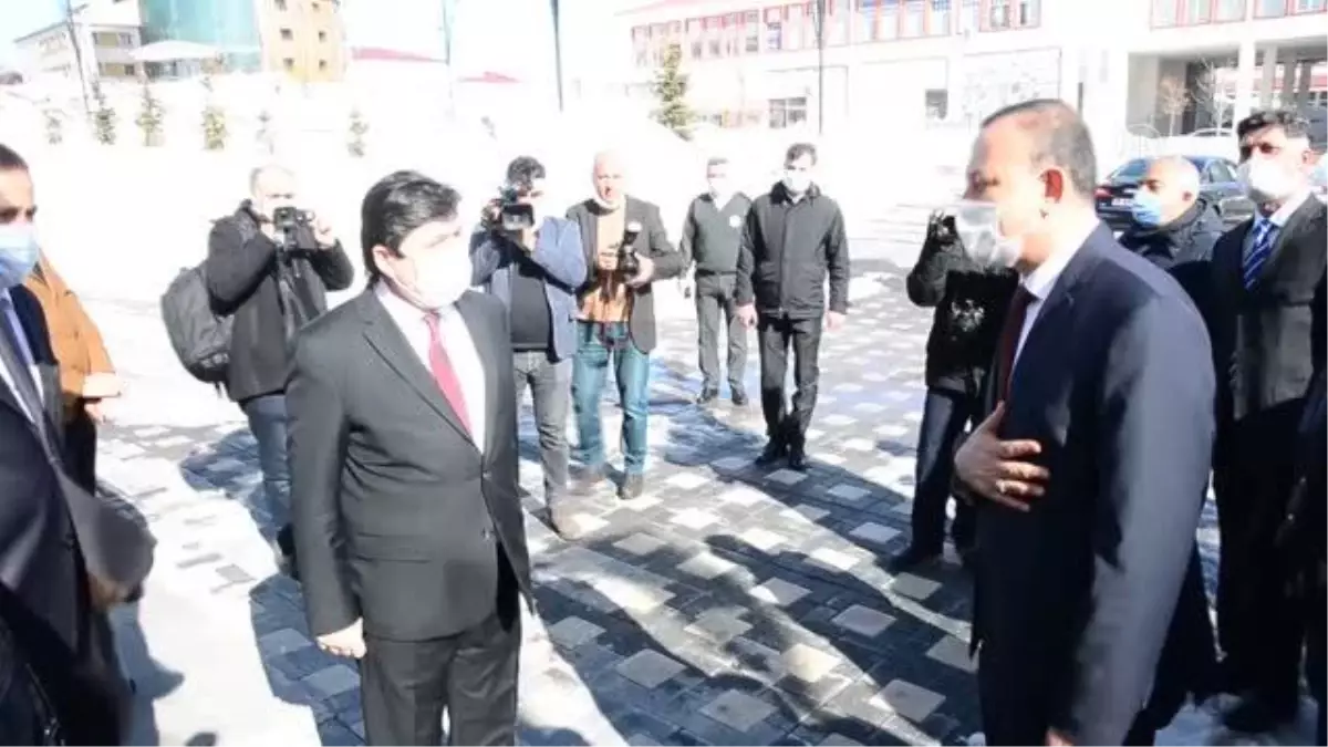 Bitlis Eren Üniversitesi Rektörü Prof. Dr. Necmettin Elmastaş görevine başladı