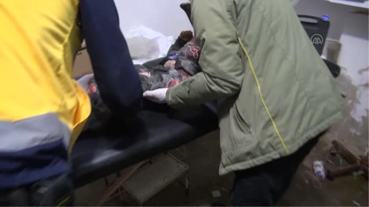 Esed rejiminin İdlib\'e düzenlediği saldırılarda 5 sivil yaralandı