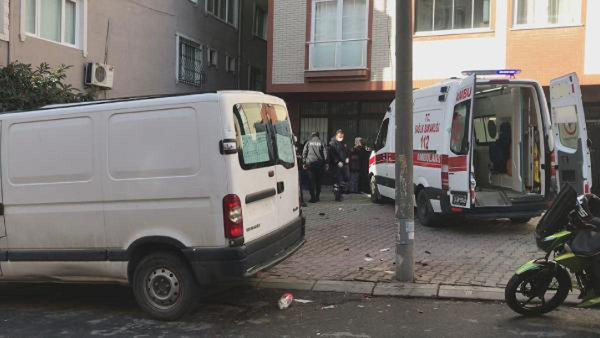 Kağıthane\'de 5. kattaki evinin balkonundan düşen kadın öldü