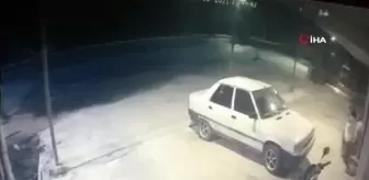 Son dakika... Otomobille kamyonetin kafa kafaya çarpıştığı kaza kamerada... Olay yerine gelenler sinir krizleri geçirdi