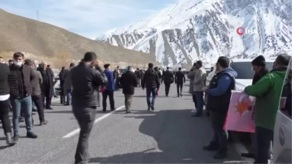 AK Parti Hakkari İl Başkanı Özbek\'e coşkulu karşılama