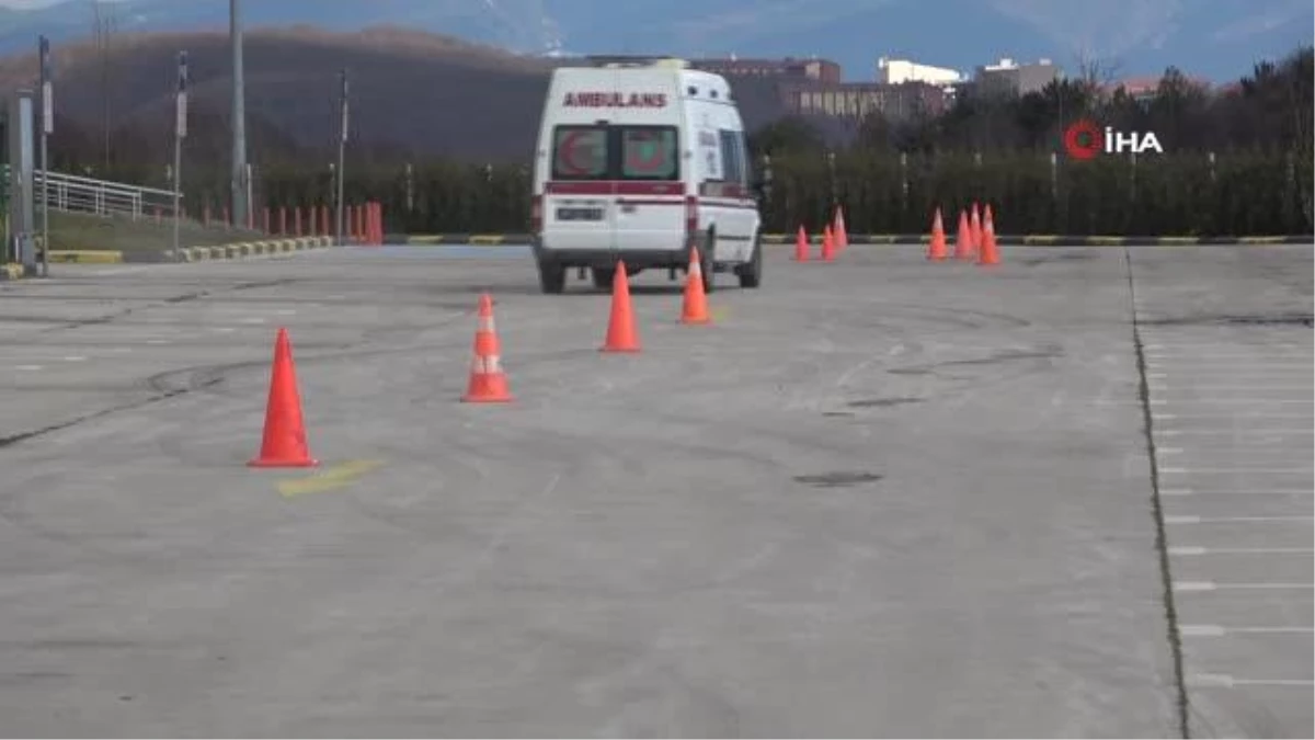 Bolu\'da sağlık personeline sürüş eğitimi verildi