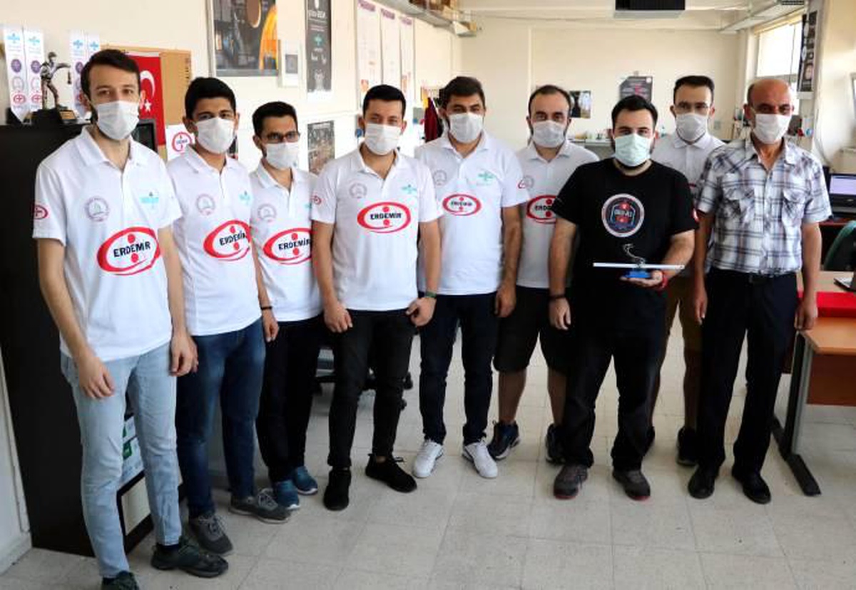 İlk Türk Cep Uydusunun Uzay Yolculuğu Mart\'a Ertelendi