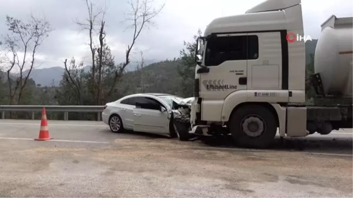 (ISPARTA)Lüks otomobil ile tanker çarpıştı: 1 ölü