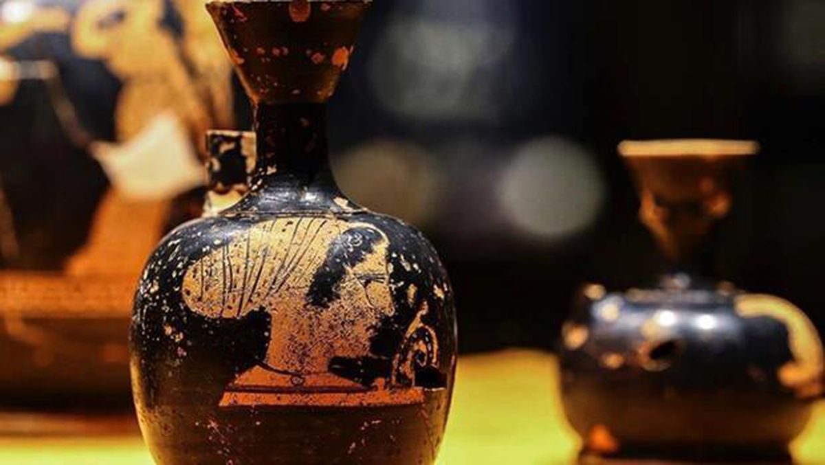 2 bin 600 yıllık \'parfüm şişeleri\' ilk kez sergileniyor