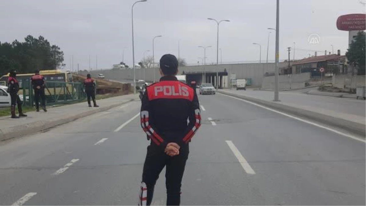 Arnavutköy\'de polis ekipleri huzur uygulaması yaptı