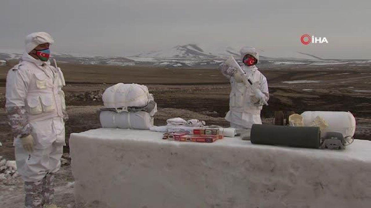 Türkiye ve Azerbaycan askerinden 'İglo'da yaşam' faaliyeti
