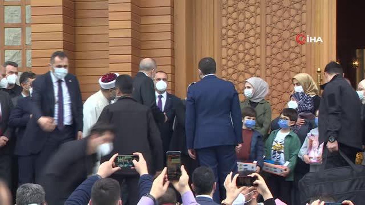 Cumhurbaşkanı Erdoğan, Hacı Ahmet Erdoğan Camii'nin açılışına katıldı