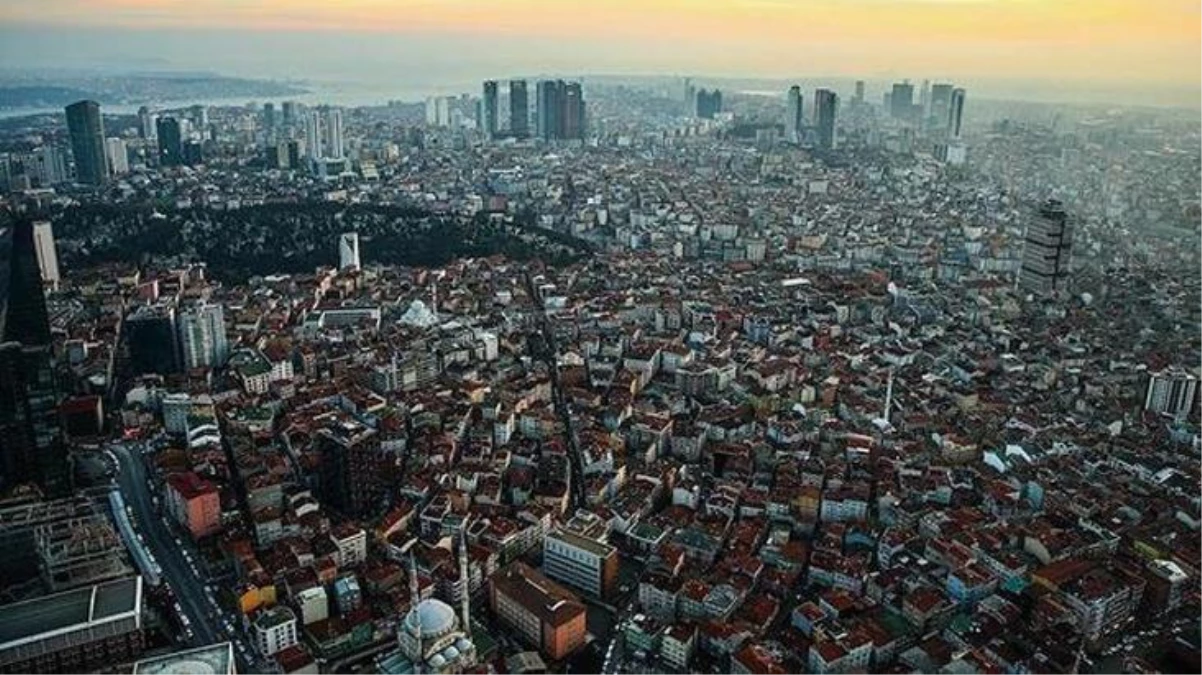 Prof. Dr. Övgün Ahmet Ercan: İstanbul\'da deprem olduktan sonra 3 yıl hiç gitmeyecek, sürekli büyük artçılar göreceğiz