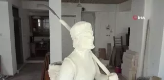 Sinop'un önemli şahsiyetlerinin heykellerini yapıyorlar