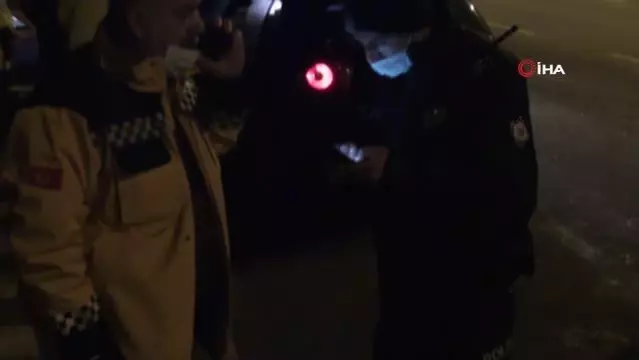 Son dakika haberleri! Suriye uyruklu kadın kaza yapan ambulansta doğum yaptı Son dakika haberleri! Suriye uyruklu kadın kaza yapan ambulansta doğum yaptı