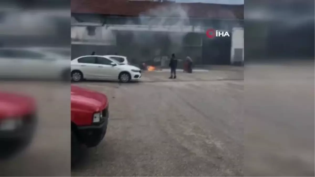 Yıkamaya getirdiği aracı küle döndü