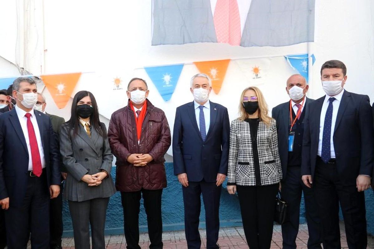 AK Parti Genel Başkan Yardımcısı Özhaseki: "Şükrü başkan Türkiye\'de örnek gösterdiğimiz bir belediye başkanı"