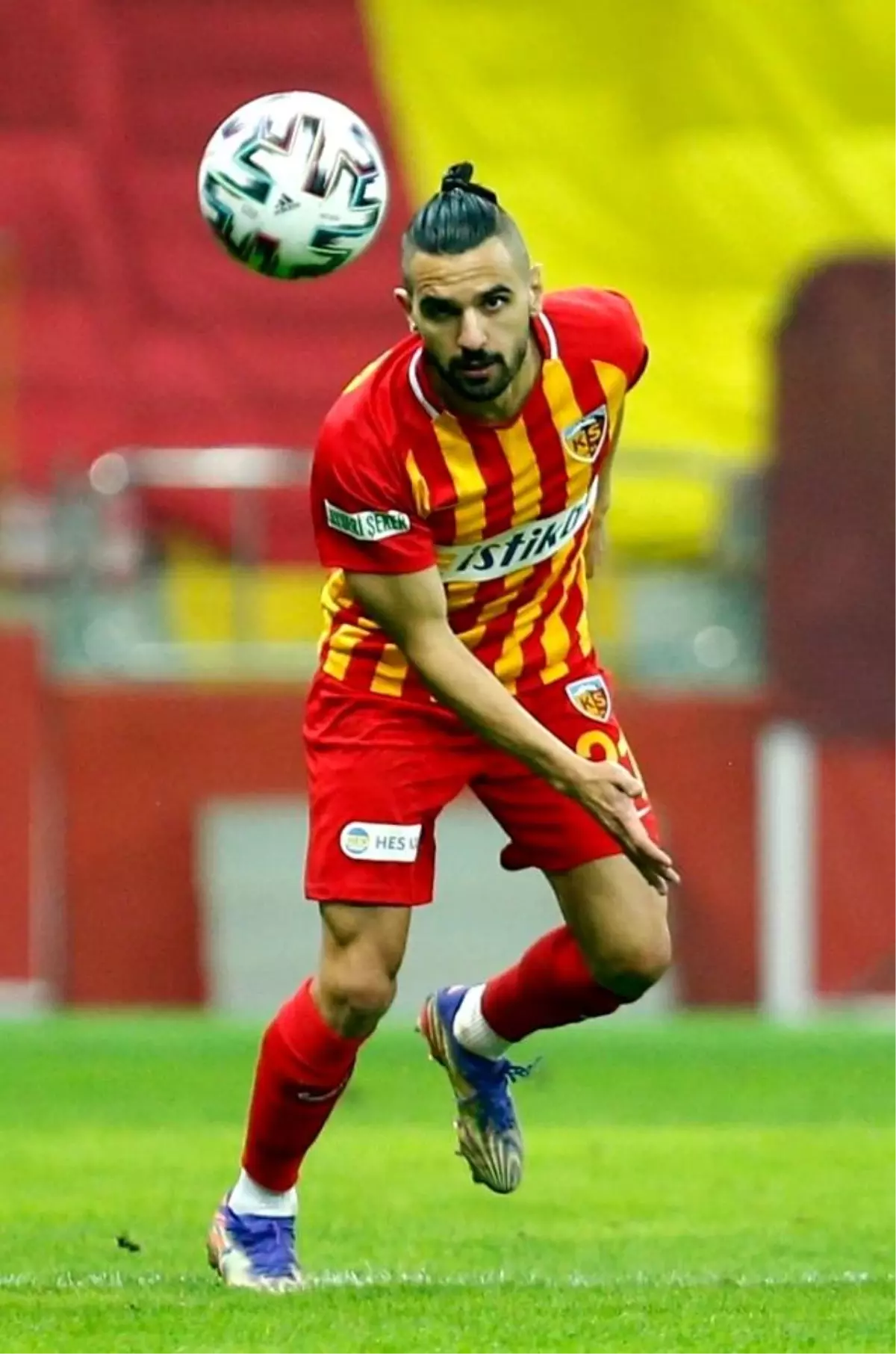 Aziz Behich cezasını tamamladı